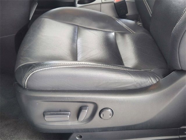 2016 Toyota Sienna Se Gray vin: 5TDXK3DC9GS752950