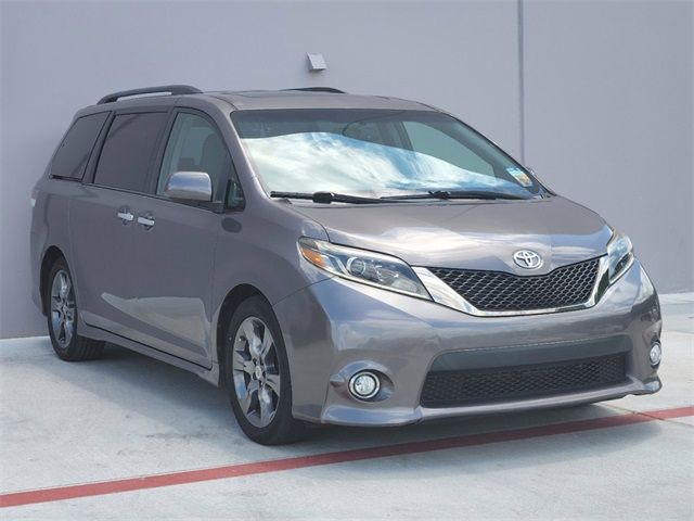 2016 Toyota Sienna Se Gray vin: 5TDXK3DC9GS752950