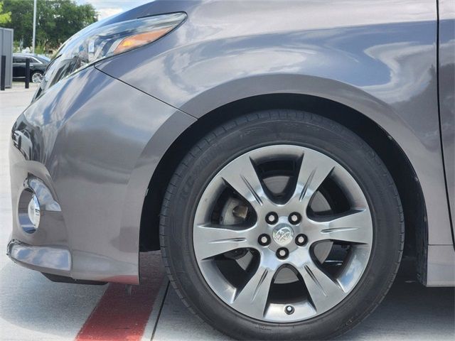 2016 Toyota Sienna Se Gray vin: 5TDXK3DC9GS752950