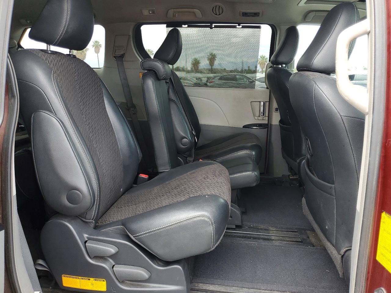 2013 Toyota Sienna Sport Burgundy vin: 5TDXK3DCXDS289681