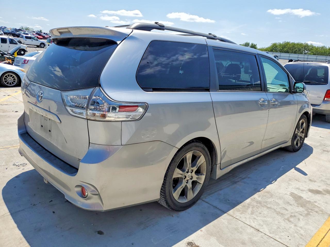 2013 Toyota Sienna Sport Silver vin: 5TDXK3DCXDS299708