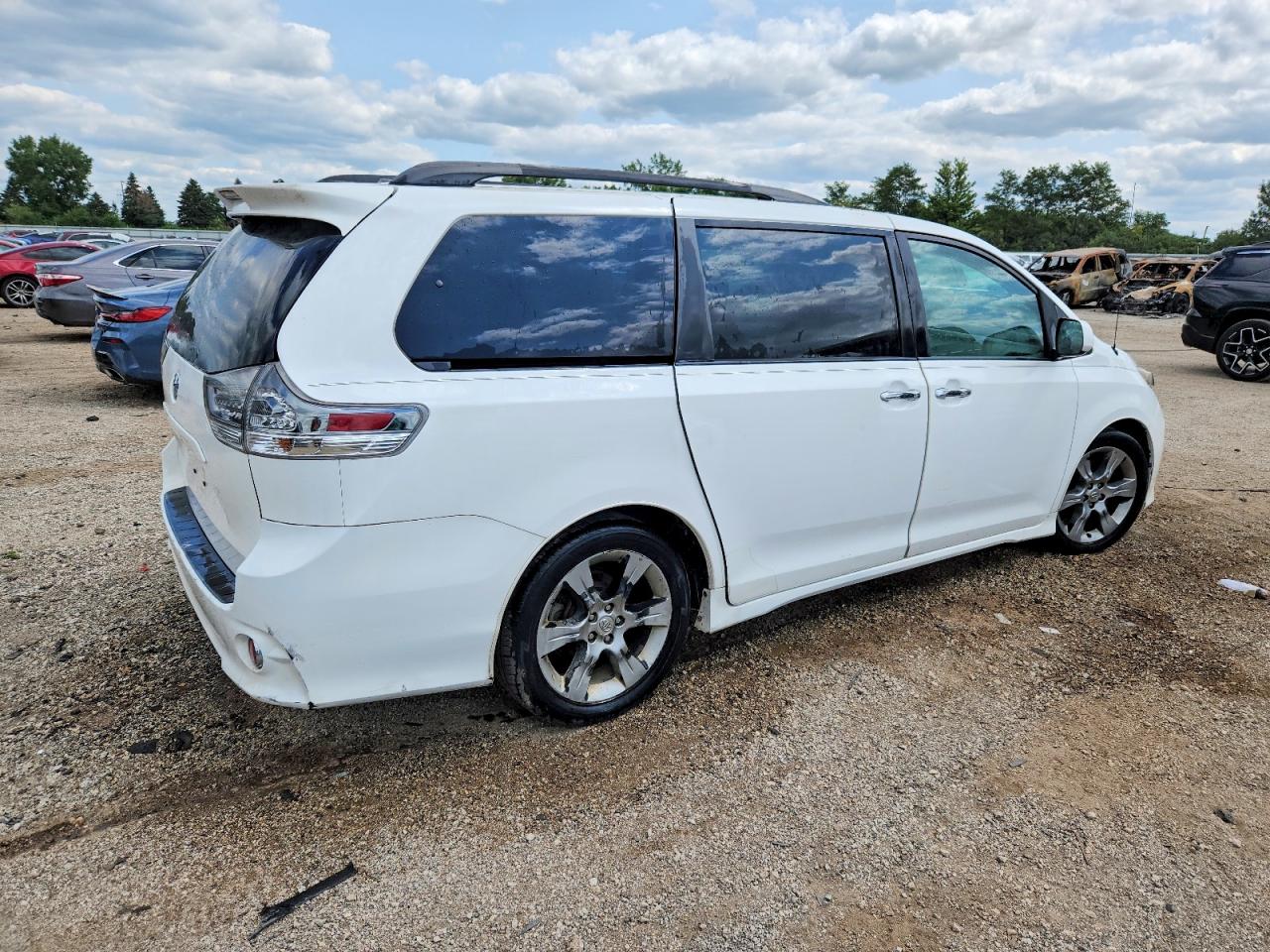 2014 Toyota Sienna Sport White vin: 5TDXK3DCXES409836