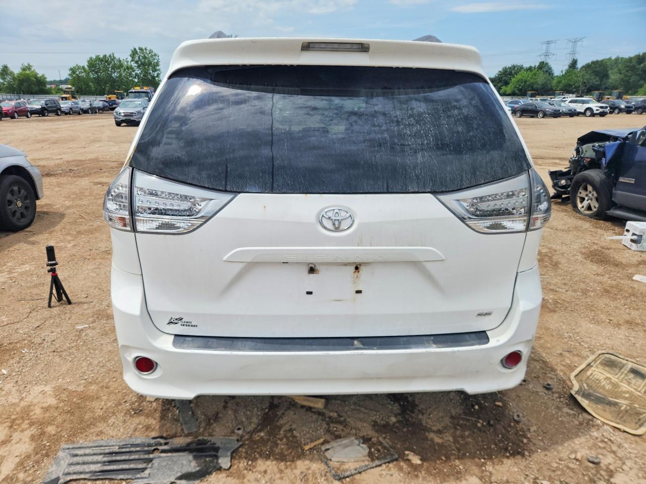 2014 Toyota Sienna Sport White vin: 5TDXK3DCXES409836