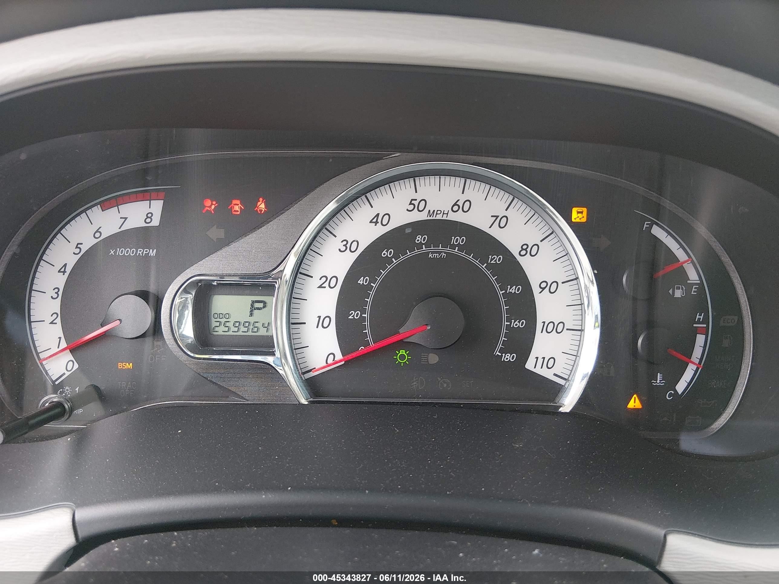 2014 Toyota Sienna Se 8 Passenger Silver vin: 5TDXK3DCXES498680