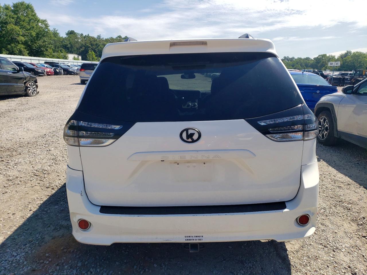 2015 Toyota Sienna Sport White vin: 5TDXK3DCXFS592706