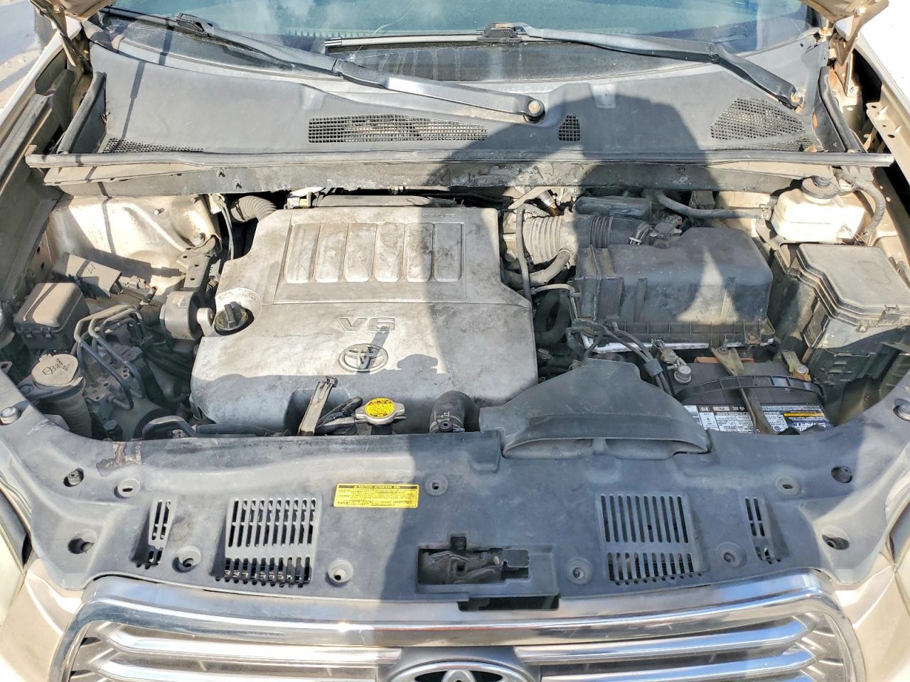 2010 Toyota Highlander Sport Gold vin: 5TDXK3EH1AS005344