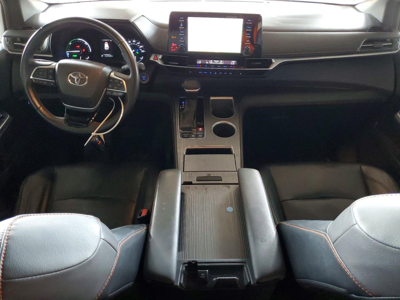 2022 Toyota Sienna Xse White vin: 5TDXRKEC0NS111333
