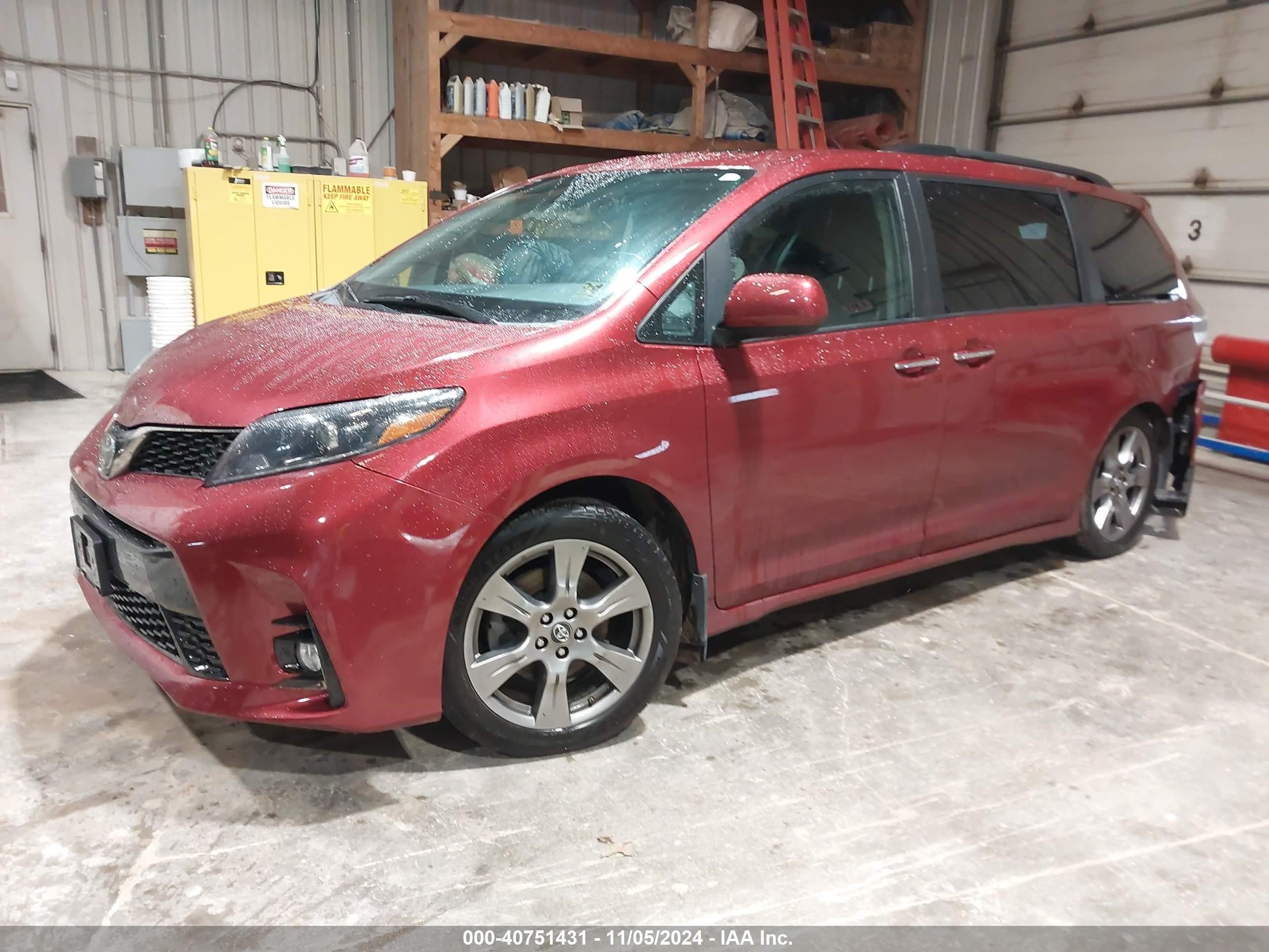 2018 Toyota Sienna Se/se Premium Burgundy vin: 5TDXZ3DC3JS934095