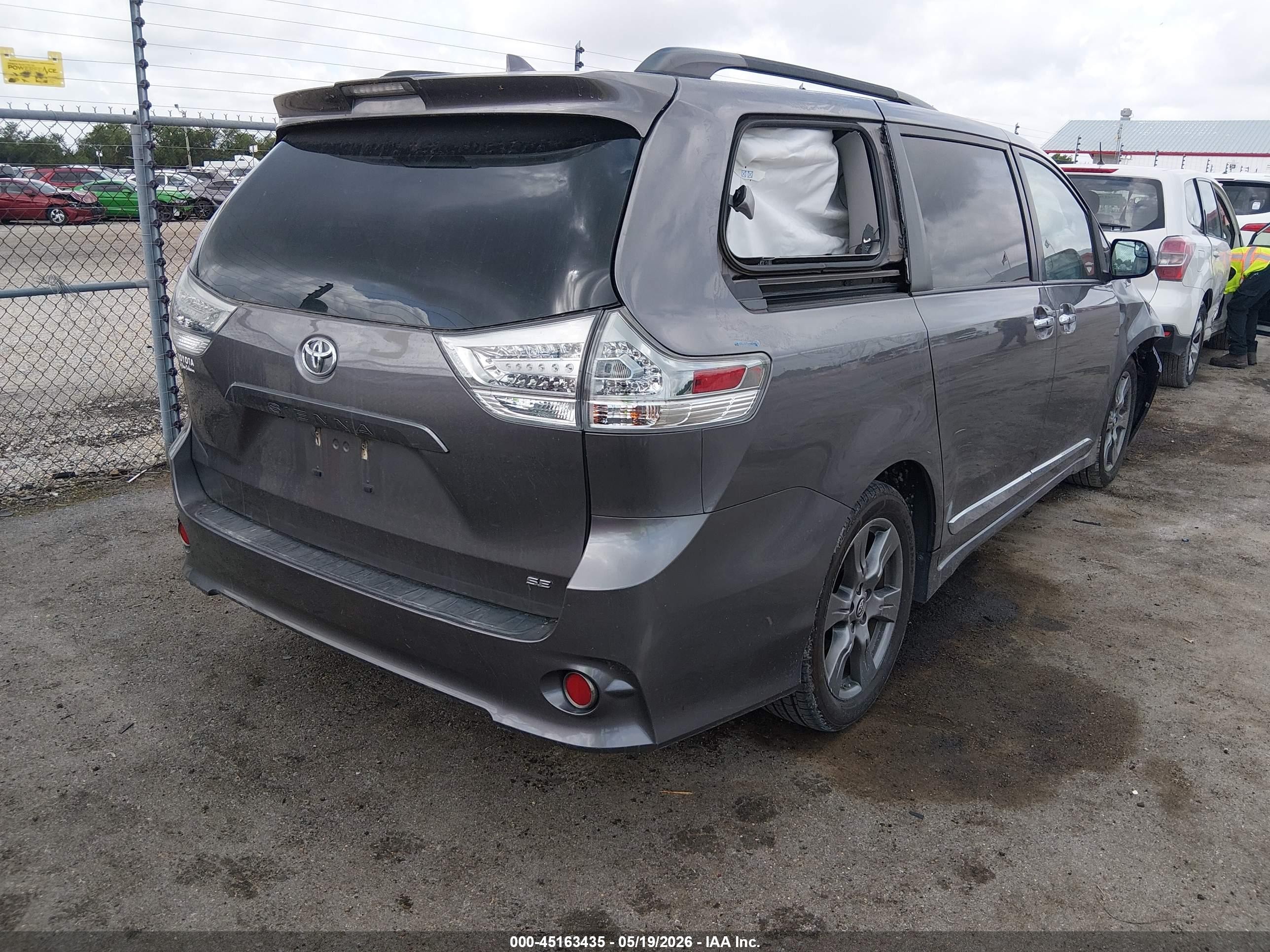 2020 Toyota Sienna Se Gray vin: 5TDXZ3DC4LS047964