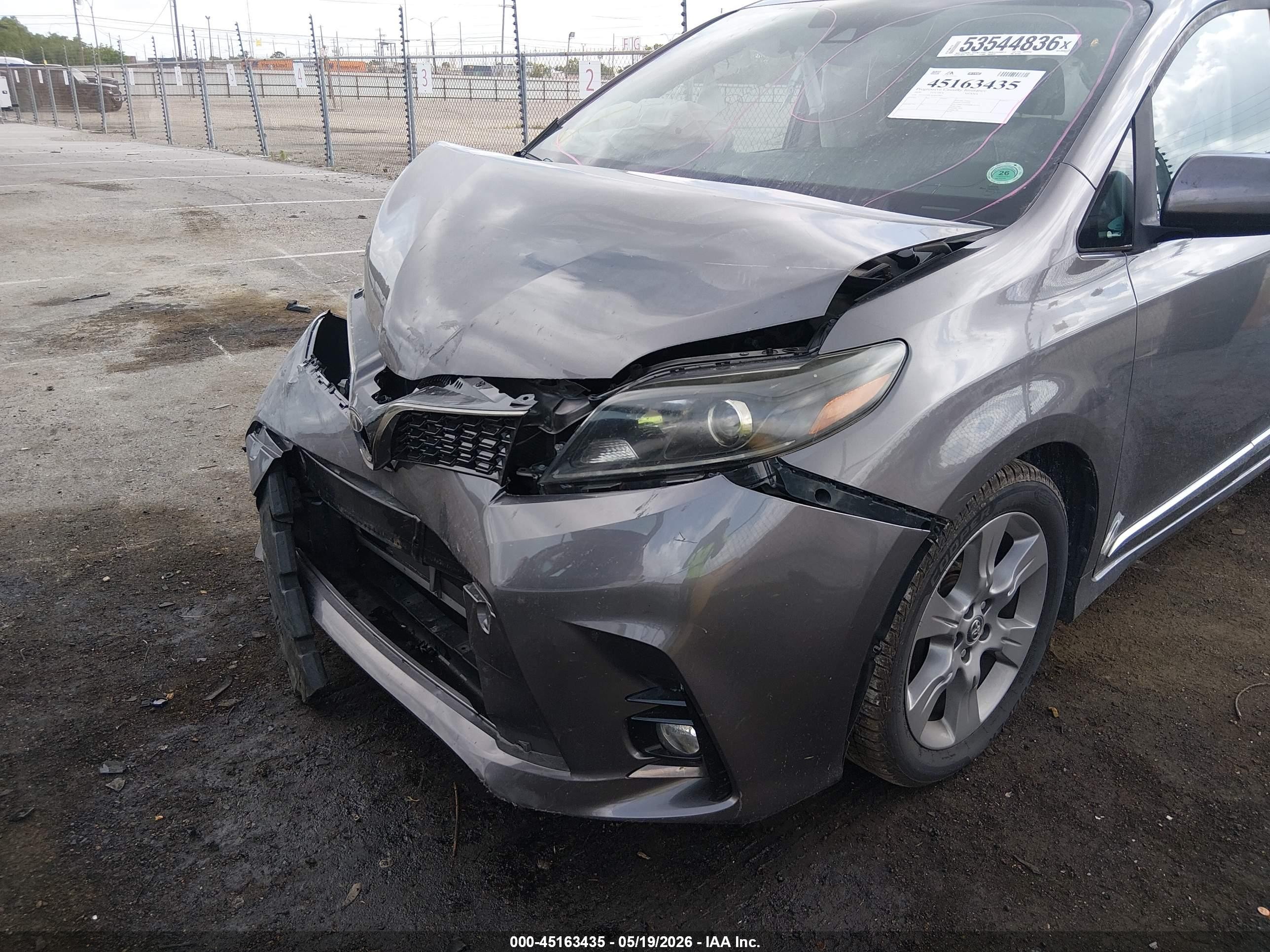 2020 Toyota Sienna Se Gray vin: 5TDXZ3DC4LS047964