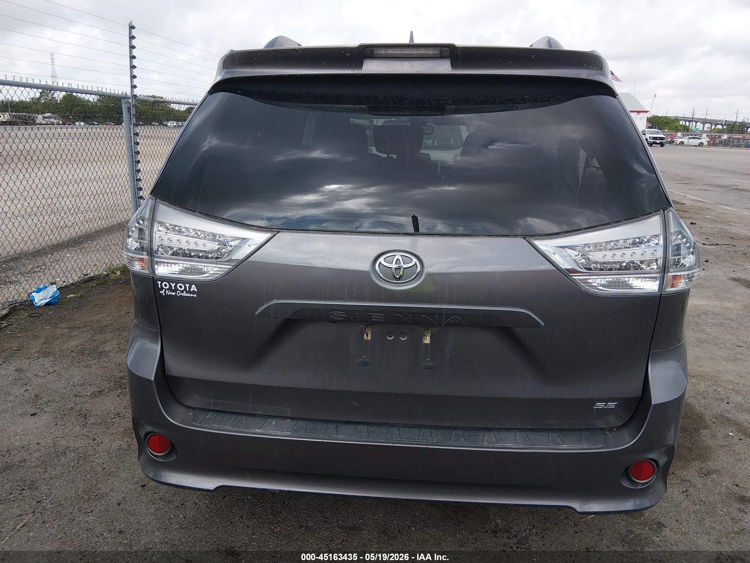 2020 Toyota Sienna Se Gray vin: 5TDXZ3DC4LS047964