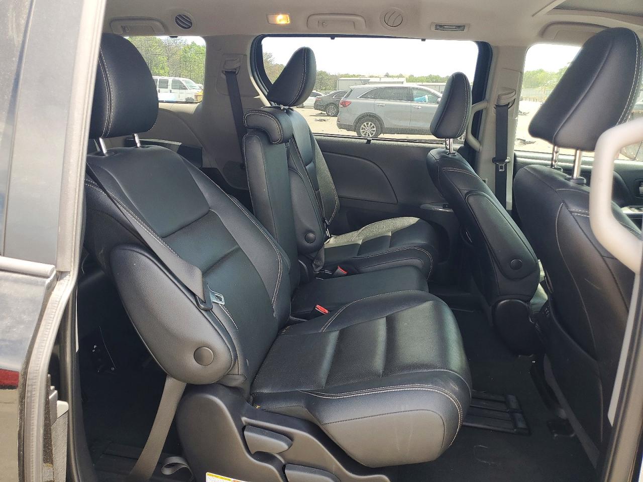 2020 Toyota Sienna Se 8-passenger Черный vin: 5TDXZ3DC6LS035413