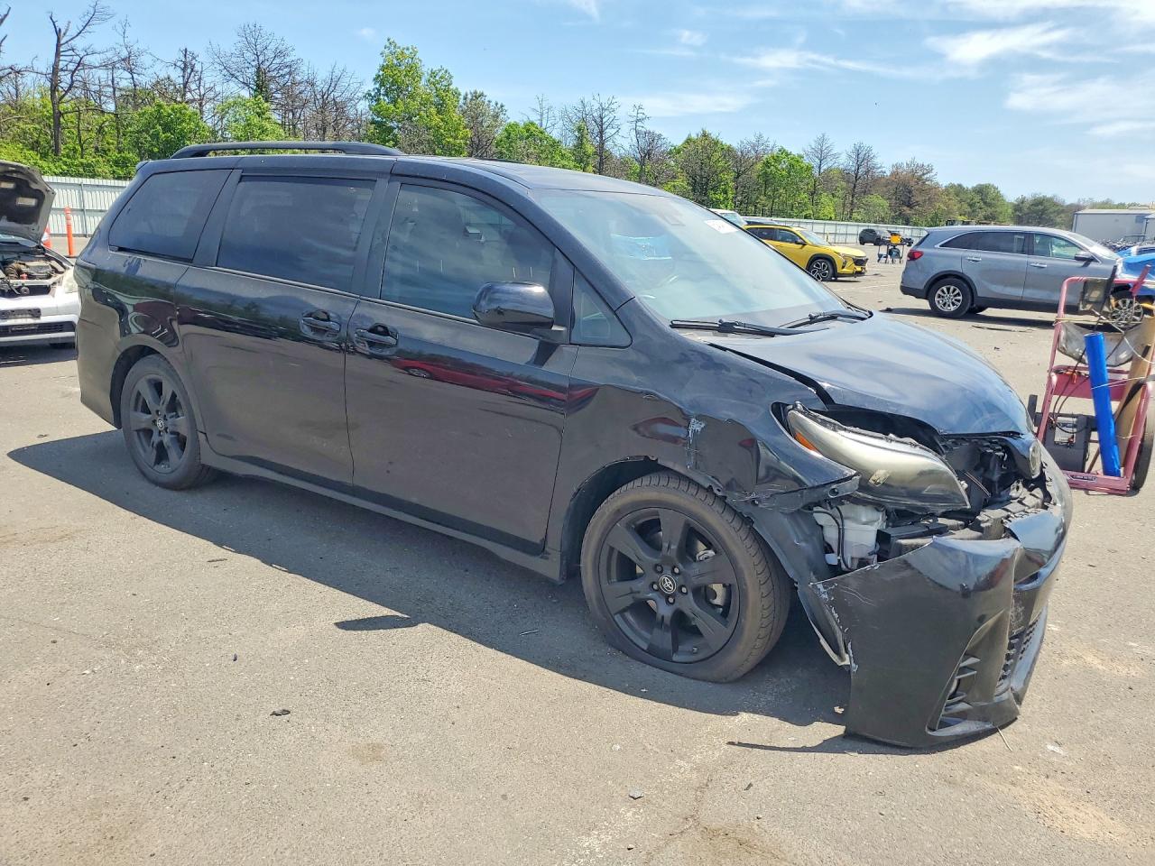 2020 Toyota Sienna Se 8-passenger Черный vin: 5TDXZ3DC6LS035413