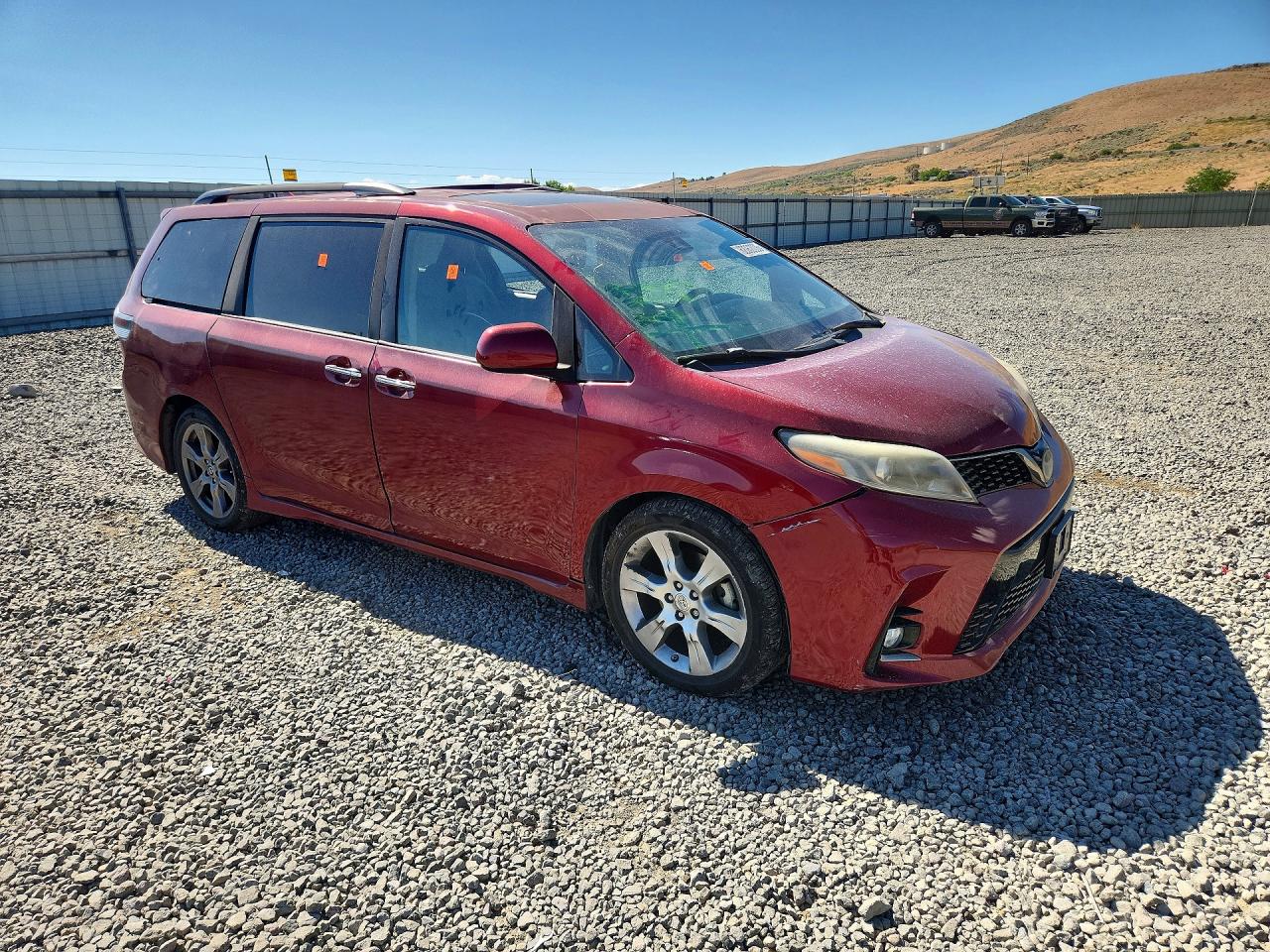 2019 Toyota Sienna Se 8-passenger Burgundy vin: 5TDXZ3DC7KS965996