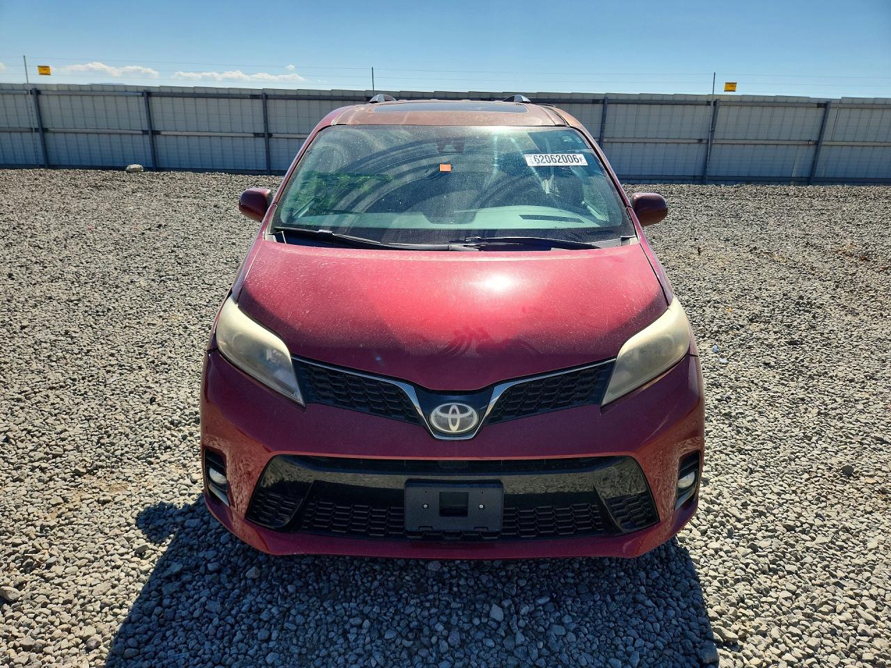 2019 Toyota Sienna Se 8-passenger Burgundy vin: 5TDXZ3DC7KS965996