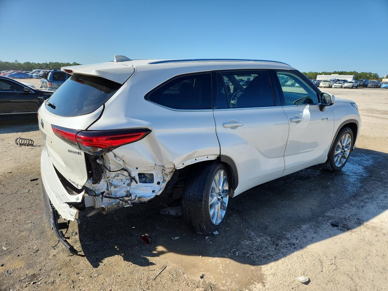 2020 Toyota Highlander Hybrid Limited White vin: 5TDYARAH5LS002689