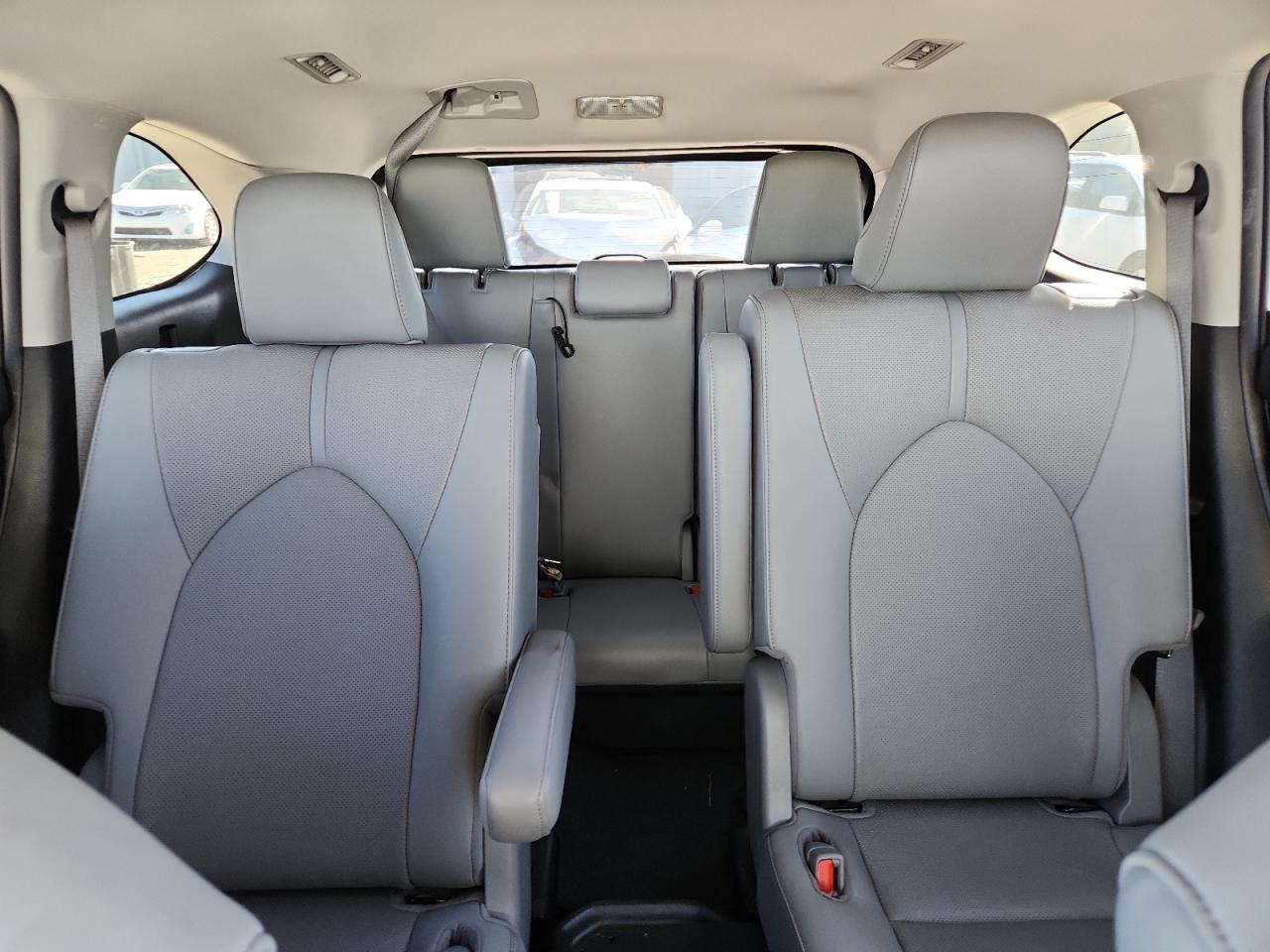 2020 Toyota Highlander Hybrid Limited White vin: 5TDYARAH5LS002689