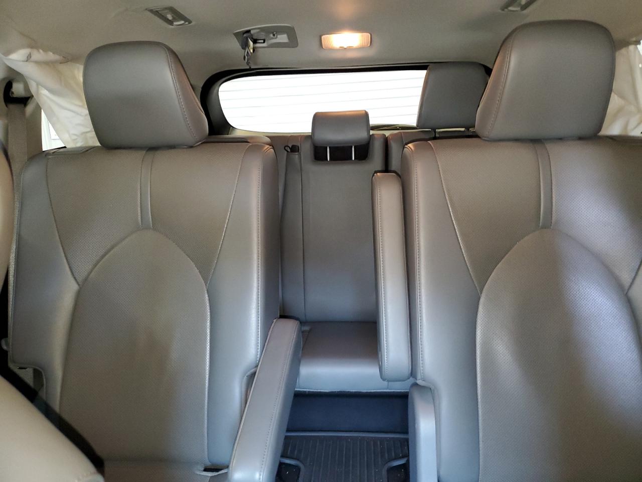 2023 Toyota Highlander Hybrid Limited Серебряный vin: 5TDYARAH7PS518607 Damage: Left Side Curtain Air Bag, Deployed, Replacement Required