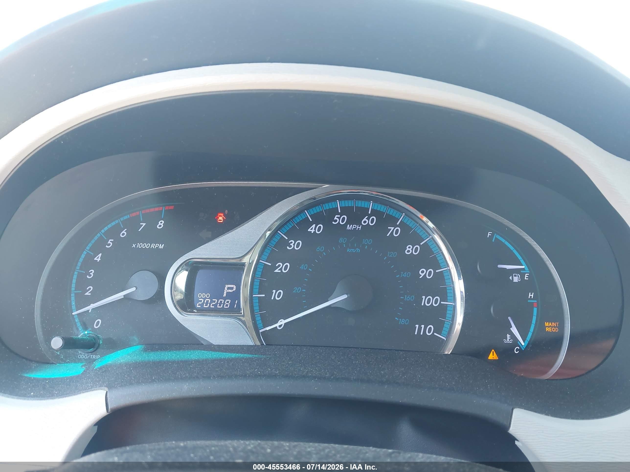 2011 Toyota Sienna Xle V6 Silver vin: 5TDYK3DC0BS026228