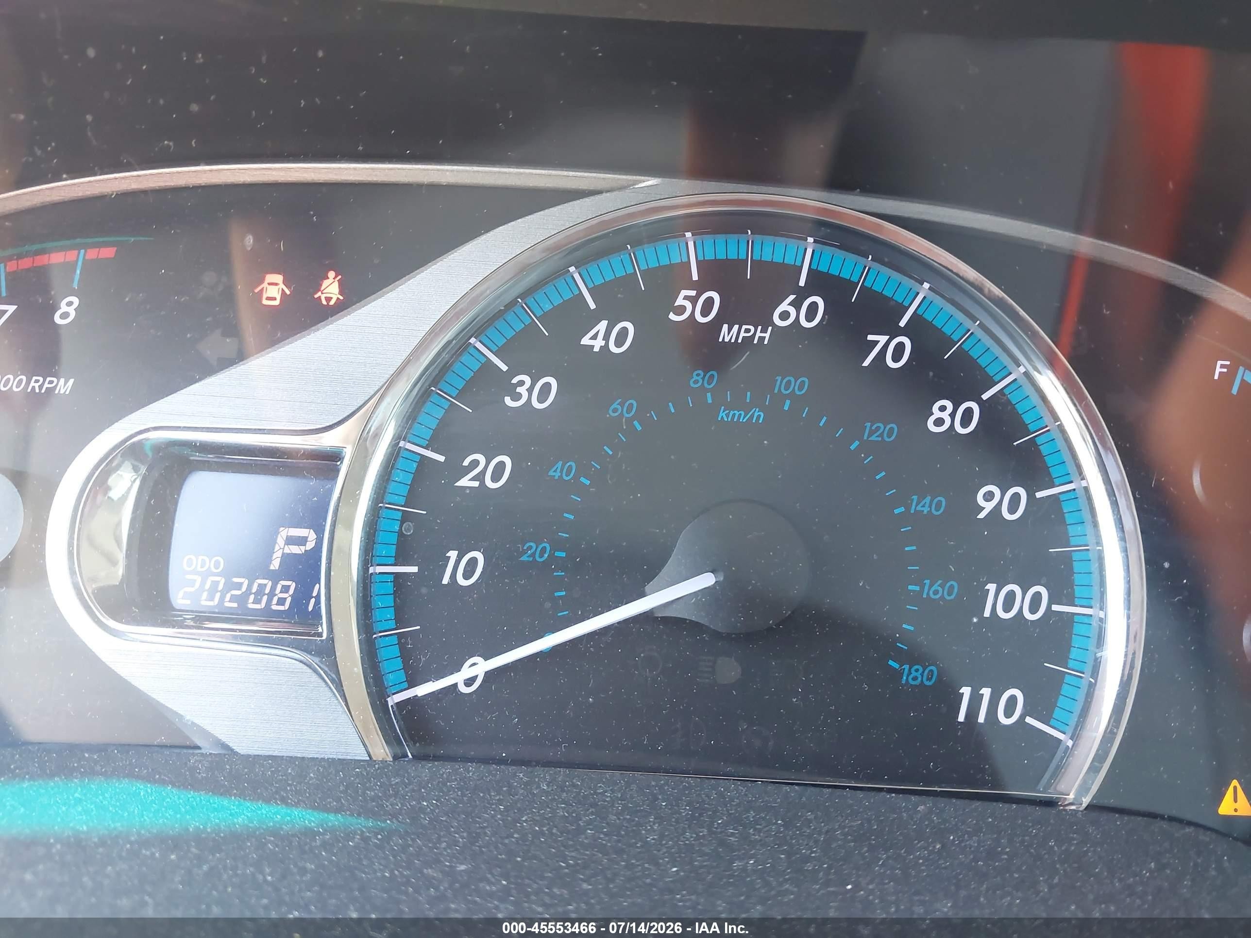 2011 Toyota Sienna Xle V6 Silver vin: 5TDYK3DC0BS026228