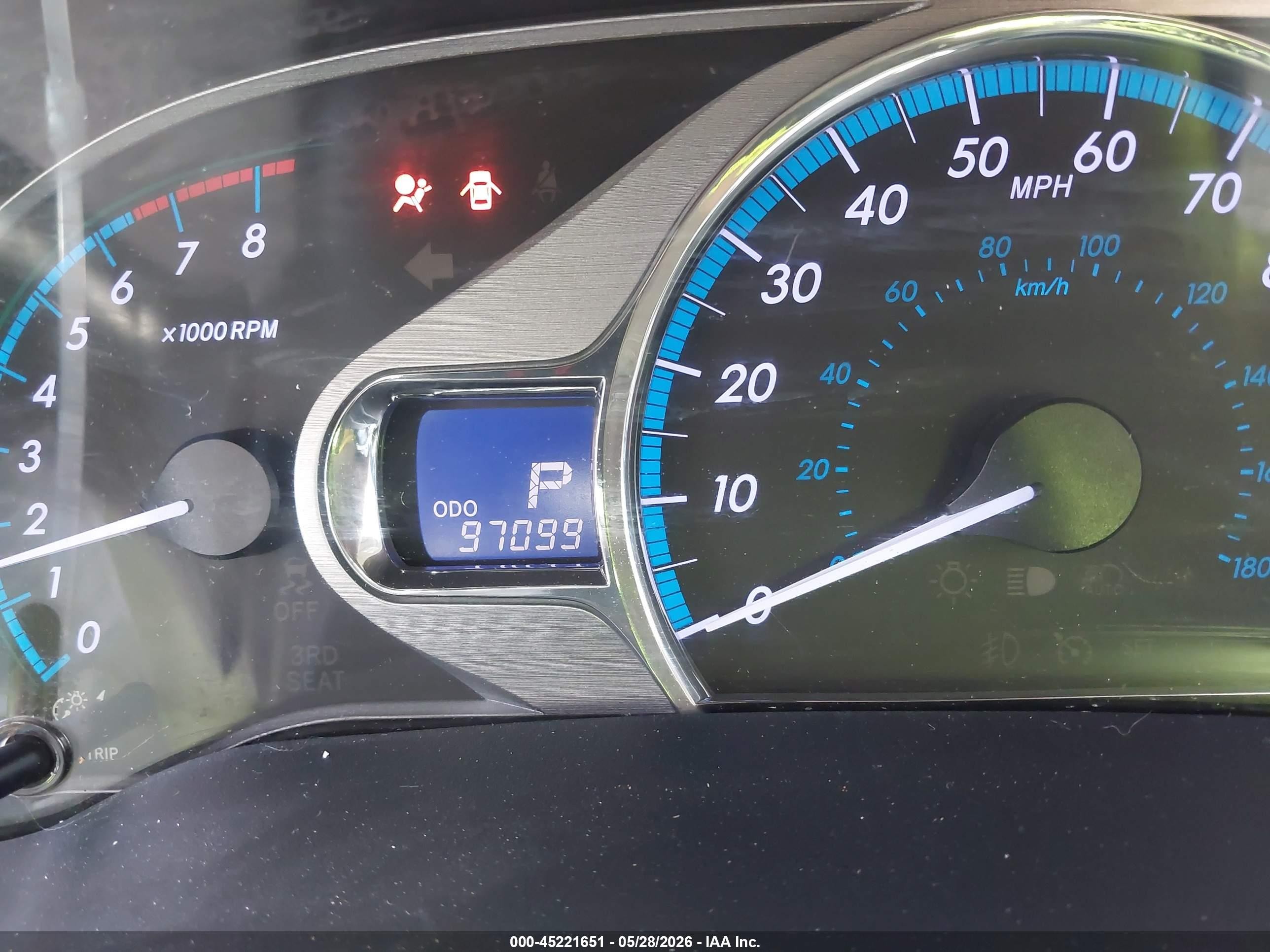 2011 Toyota Sienna Xle V6 Silver vin: 5TDYK3DC0BS039366