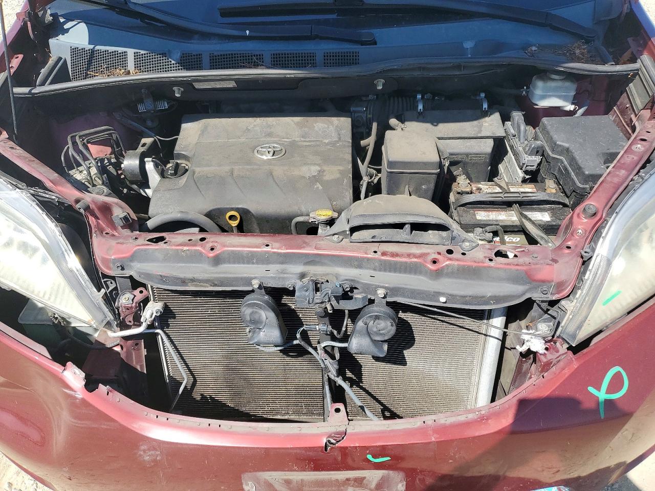 2011 Toyota Sienna Xle 8-passenger Burgundy vin: 5TDYK3DC0BS080631