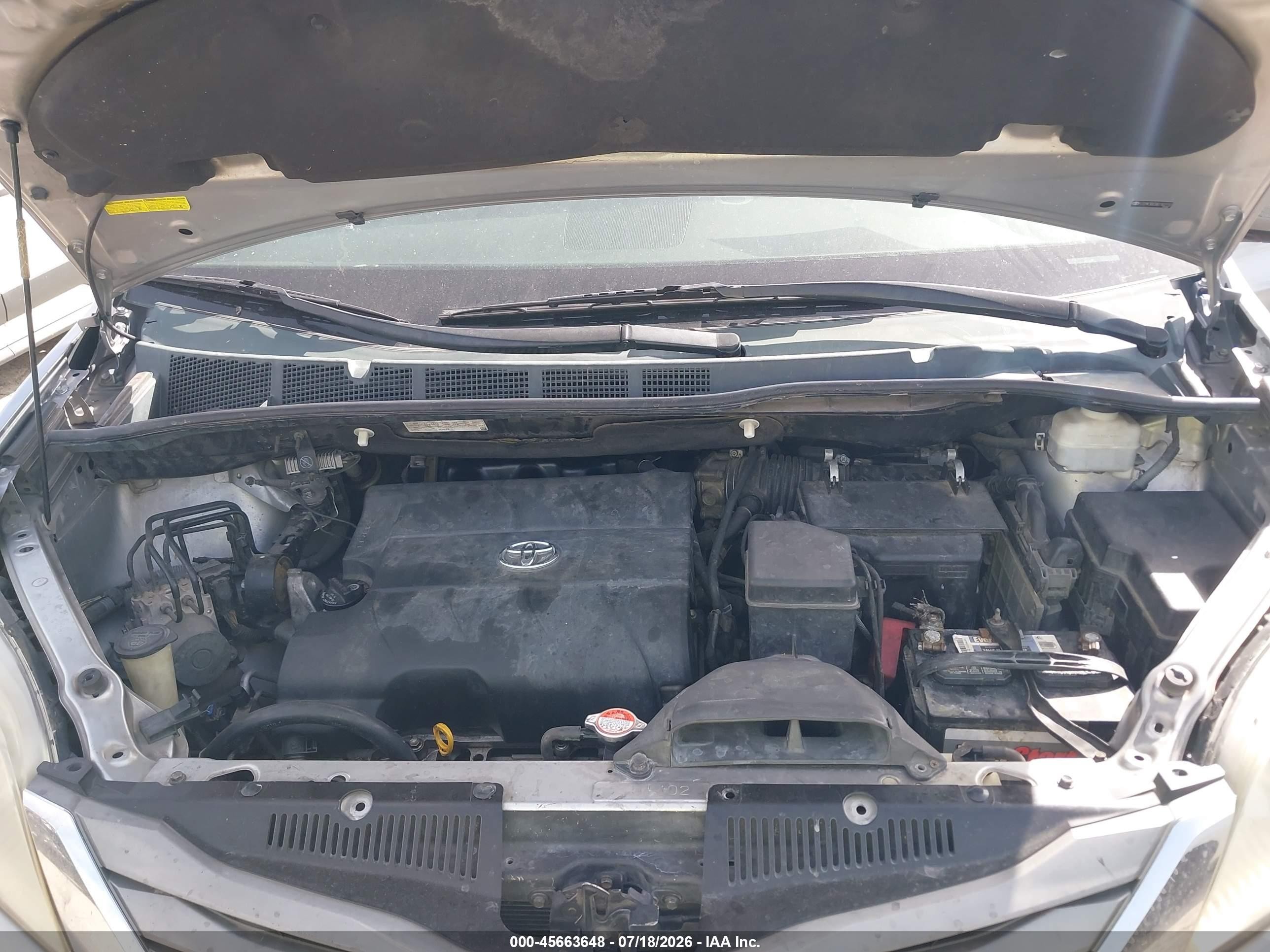 2011 Toyota Sienna Xle V6 Silver vin: 5TDYK3DC0BS102112