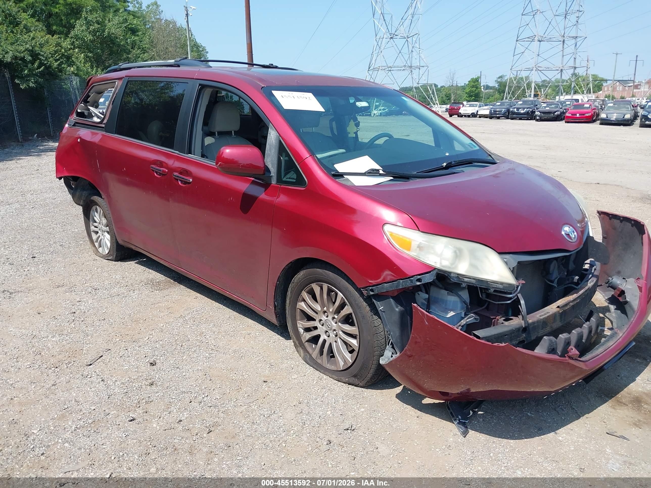 2011 Toyota Sienna Xle/limited Burgundy vin: 5TDYK3DC0BS112221