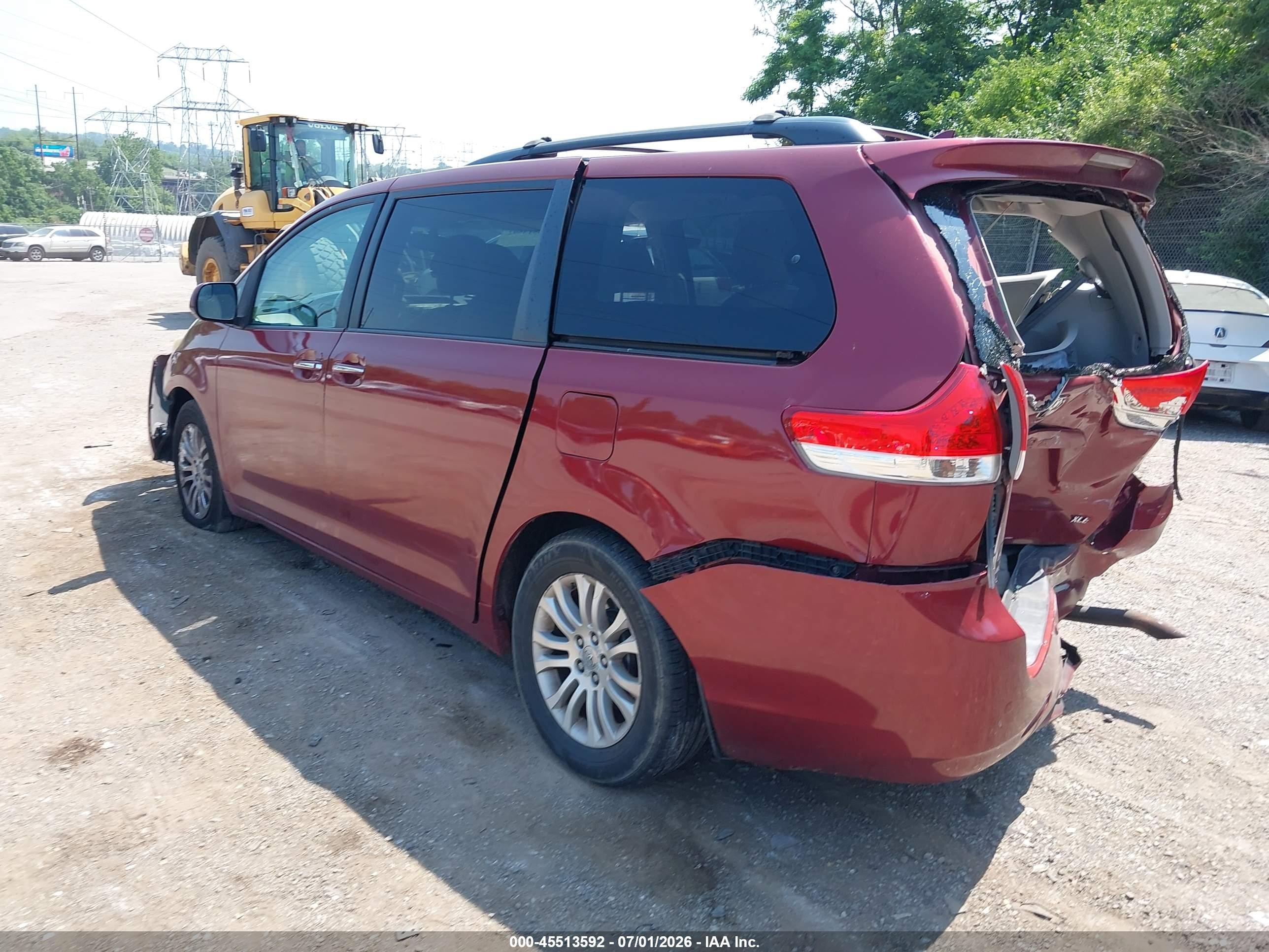 2011 Toyota Sienna Xle/limited Burgundy vin: 5TDYK3DC0BS112221