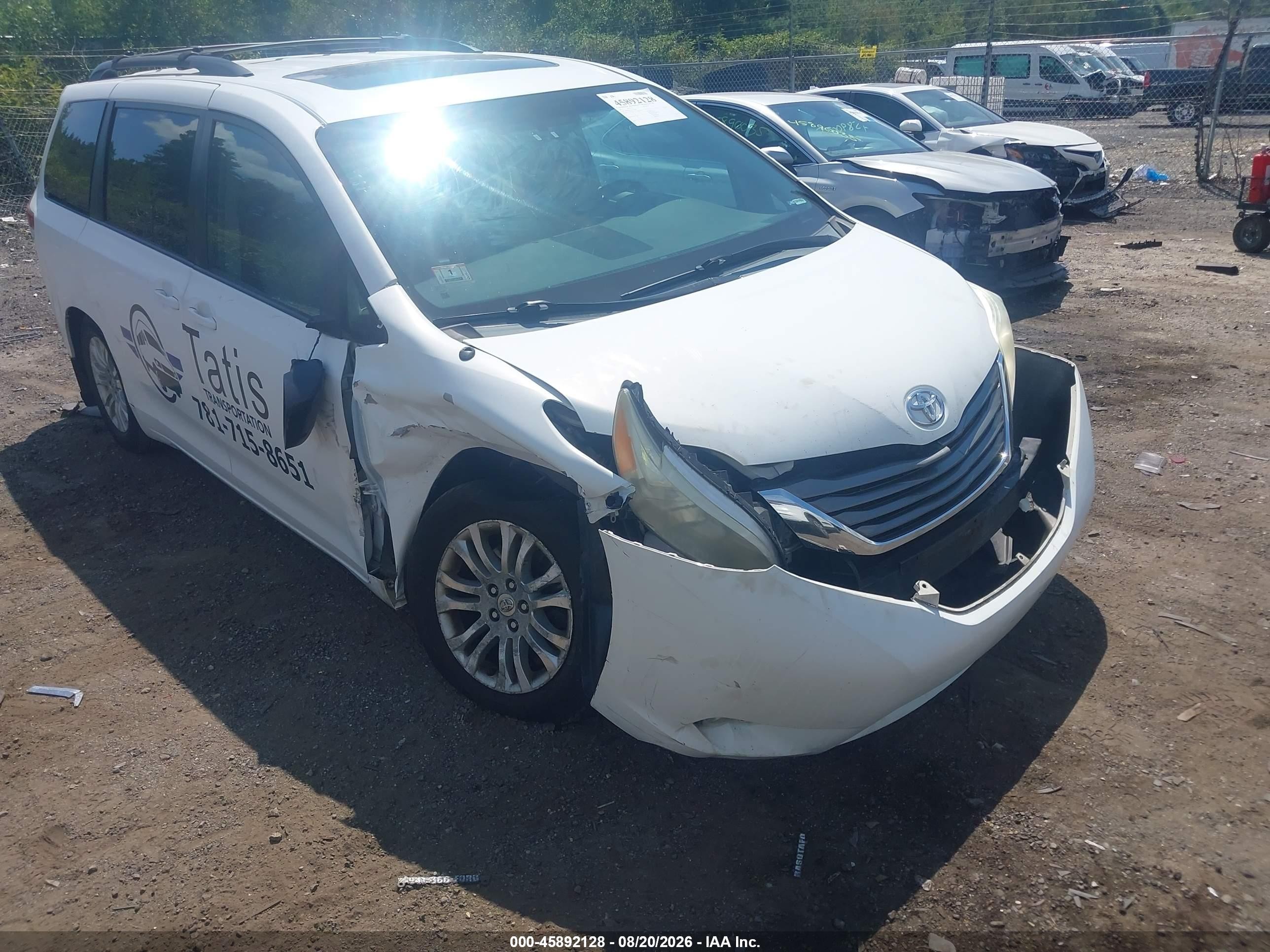 2011 Toyota Sienna Xle V6 Белый vin: 5TDYK3DC0BS132288