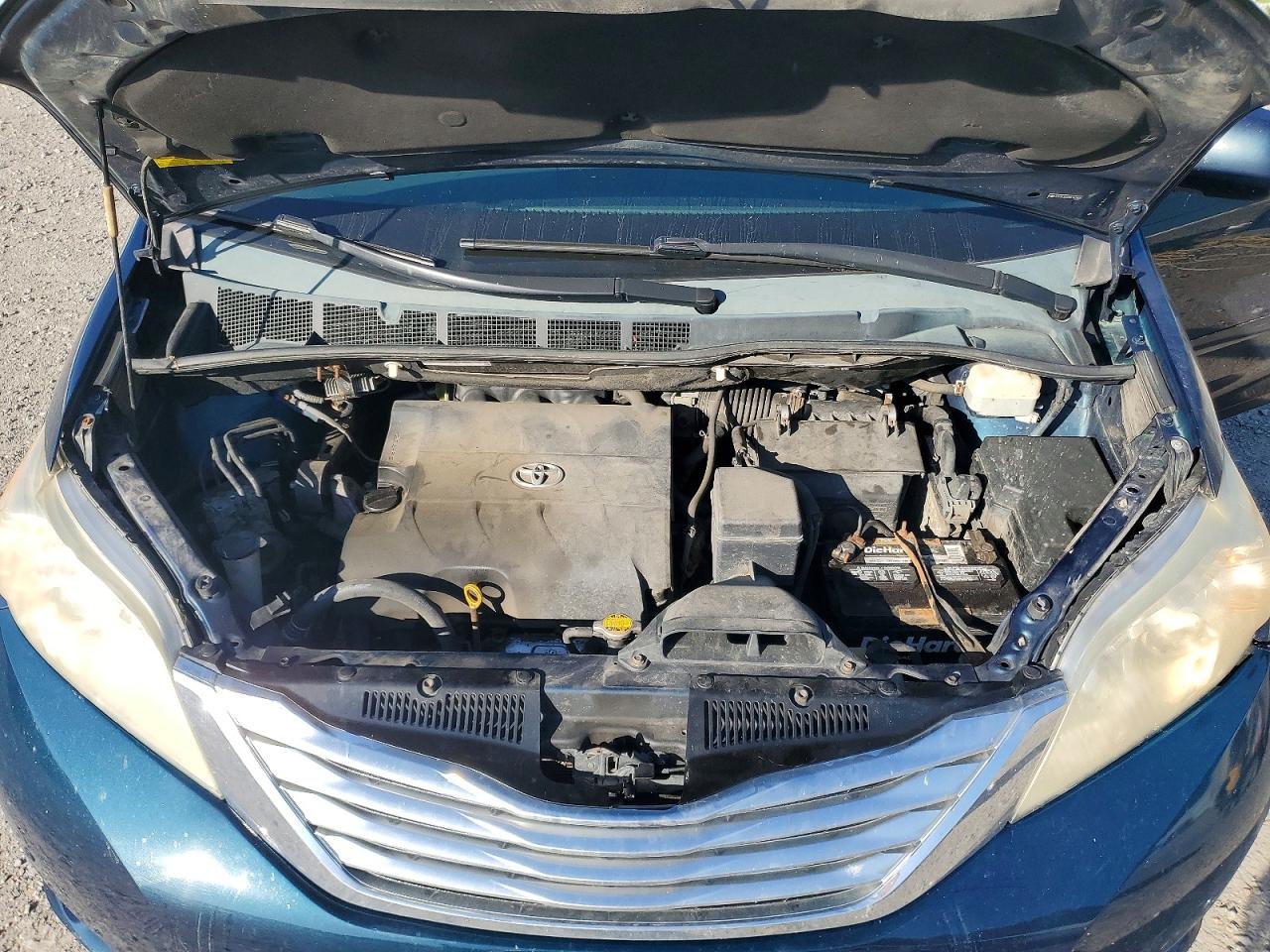2011 Toyota Sienna Limited 7-passenger Blue vin: 5TDYK3DC0BS147406