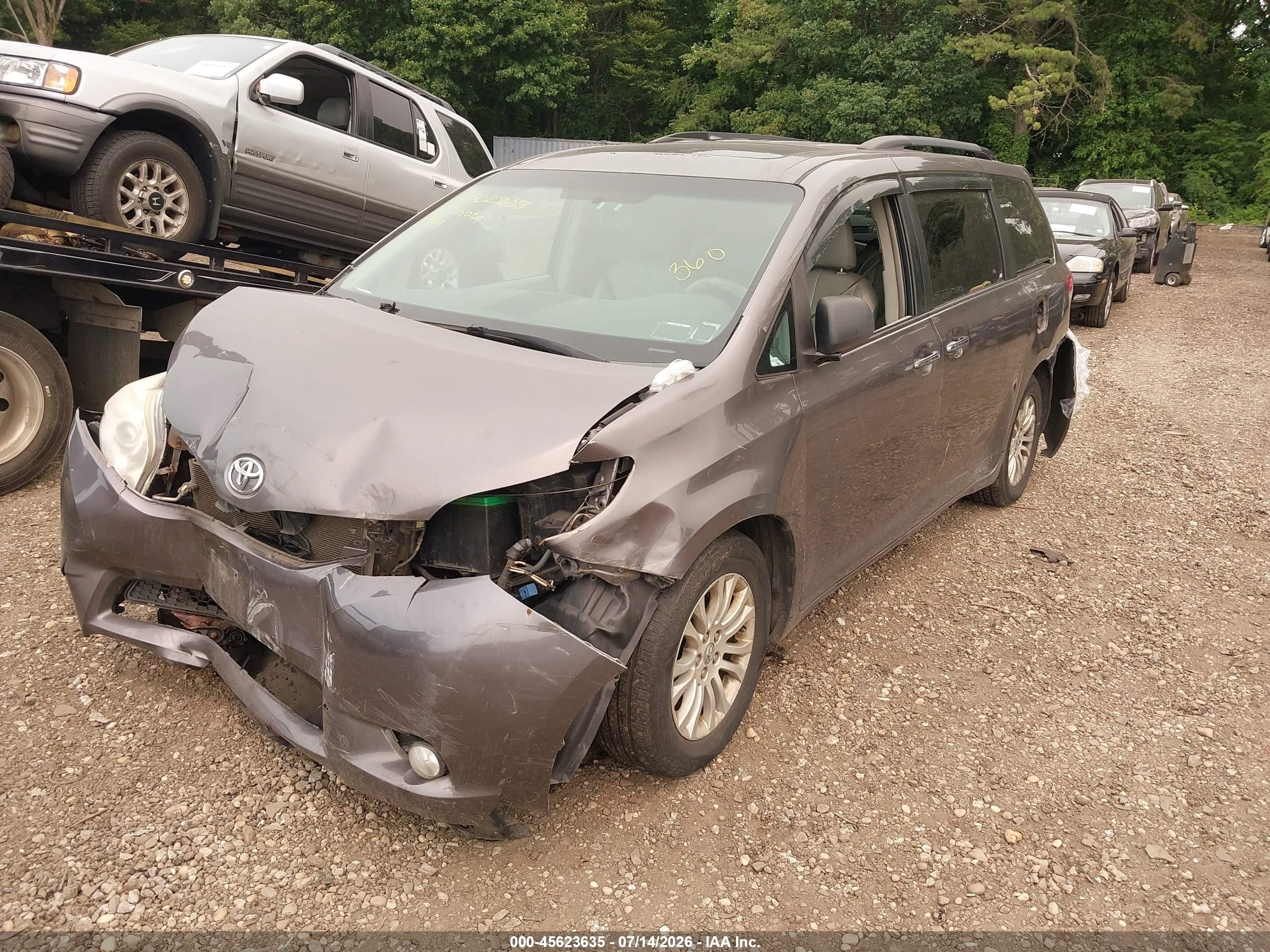 2011 Toyota Sienna Xle V6 Gray vin: 5TDYK3DC0BS148619