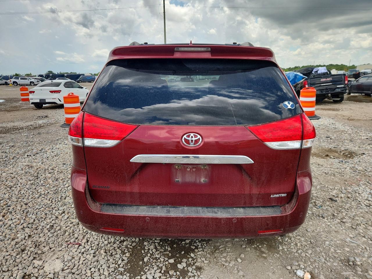 2012 Toyota Sienna Limited 7-passenger Burgundy vin: 5TDYK3DC0CS207962