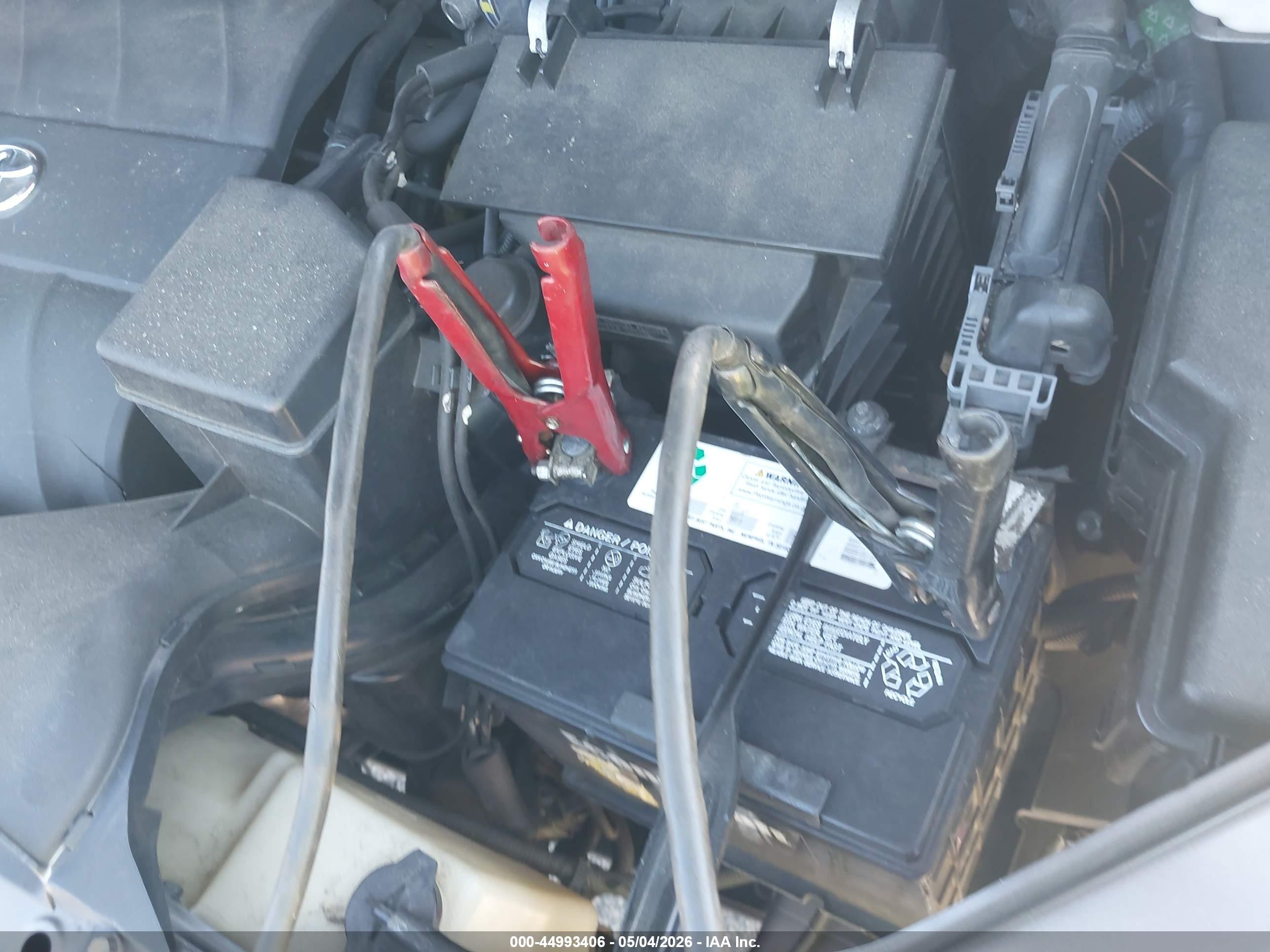 2012 Toyota Sienna Xle V6 8 Passenger Gold vin: 5TDYK3DC0CS261956