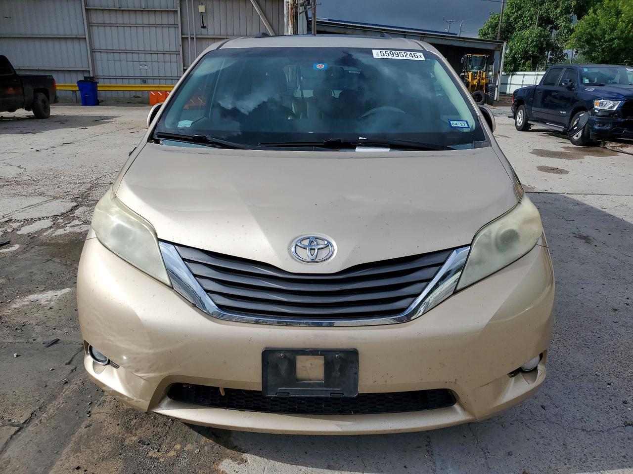 2013 Toyota Sienna Xle 8-passenger Gold vin: 5TDYK3DC0DS310557