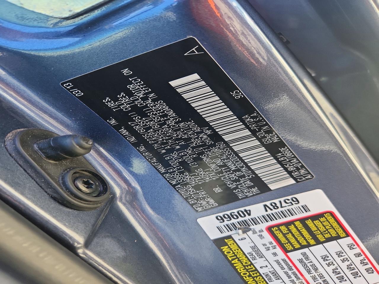 2013 Toyota Sienna Xle 8-passenger Blue vin: 5TDYK3DC0DS355160