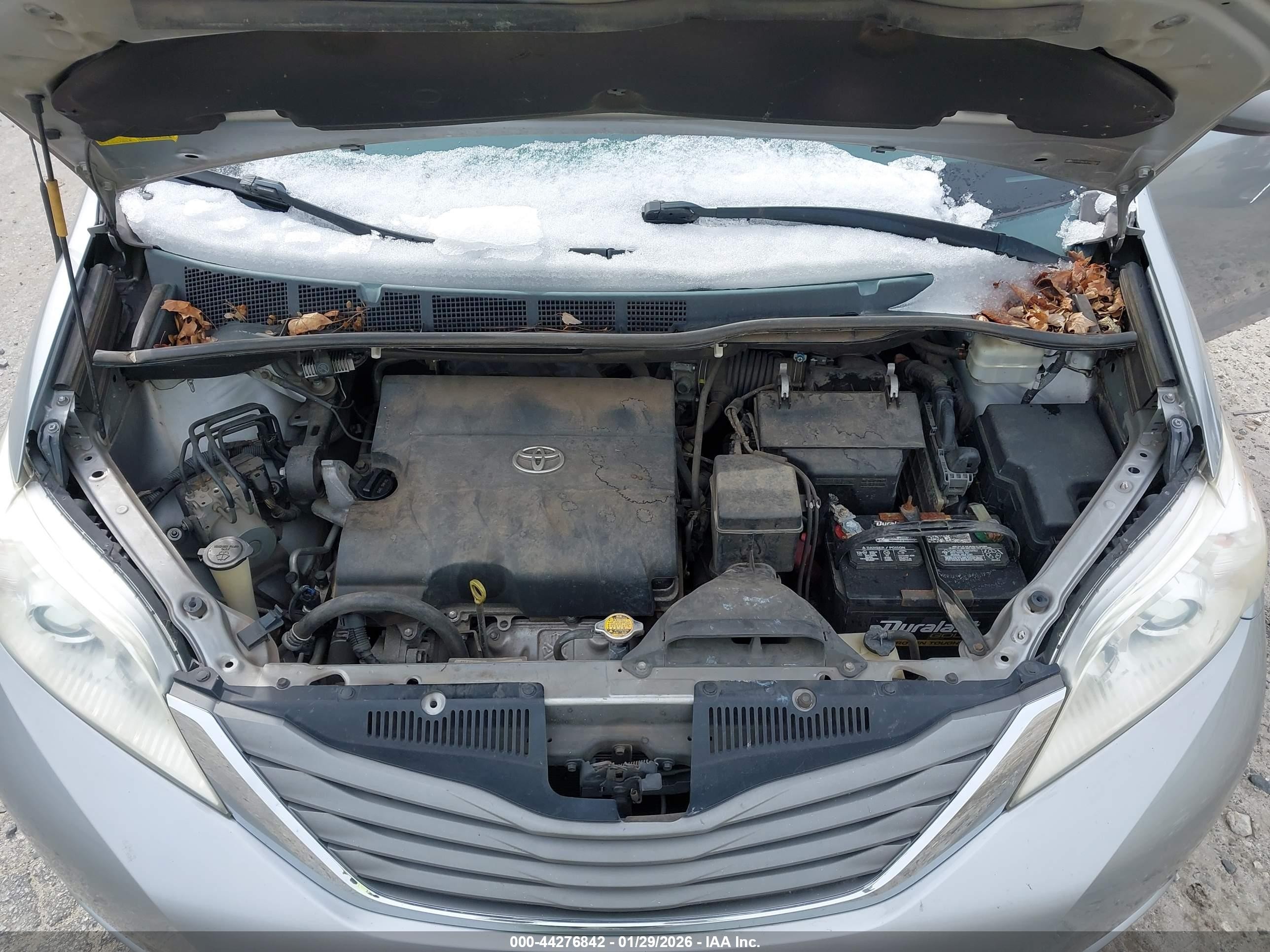 2014 Toyota Sienna Xle/limited Silver vin: 5TDYK3DC0ES409669