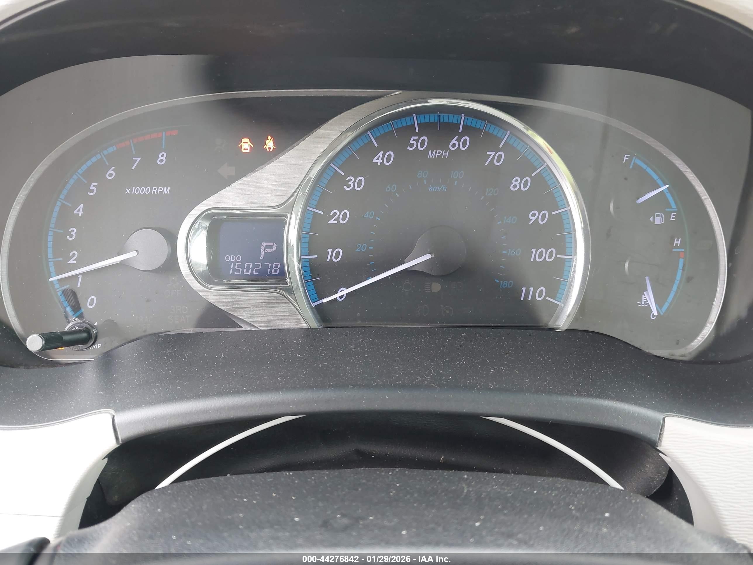2014 Toyota Sienna Xle/limited Silver vin: 5TDYK3DC0ES409669