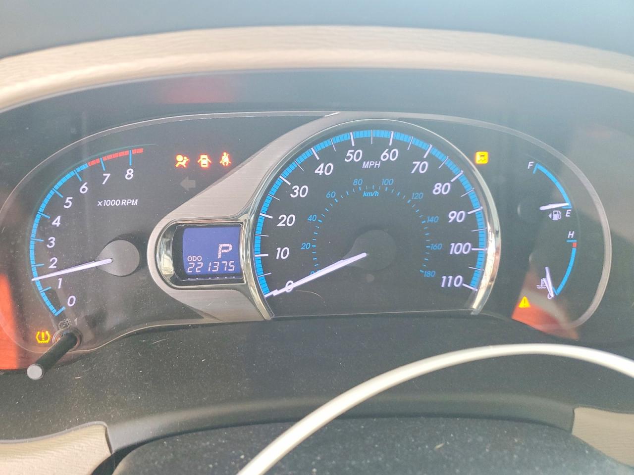 2014 Toyota Sienna Xle 8-passenger Red vin: 5TDYK3DC0ES420185