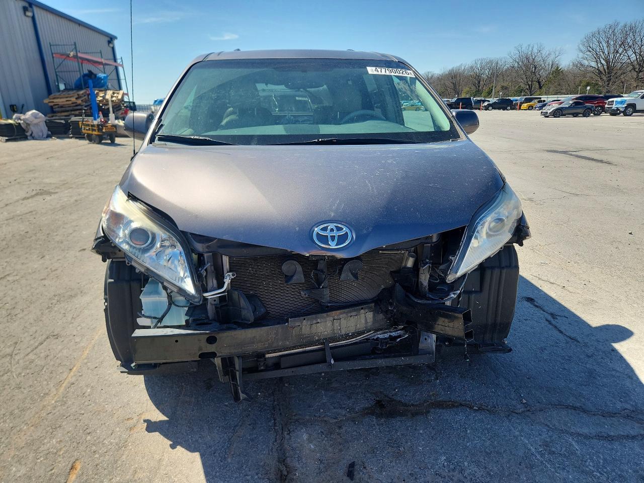2014 Toyota Sienna Xle 8-passenger Gray vin: 5TDYK3DC0ES427623