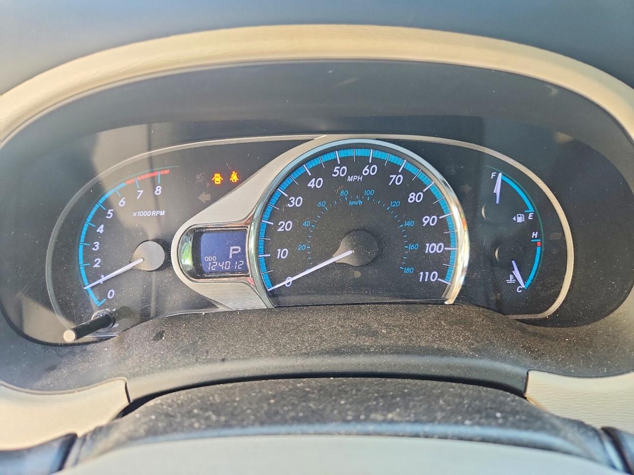 2014 Toyota Sienna Xle 8-passenger Silver vin: 5TDYK3DC0ES475073