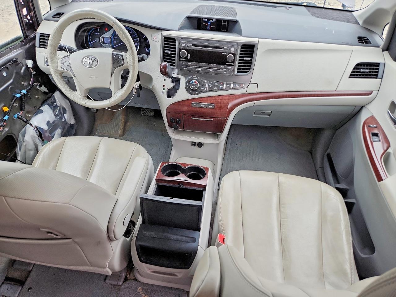 2014 Toyota Sienna Xle 8-passenger Gray vin: 5TDYK3DC0ES511618
