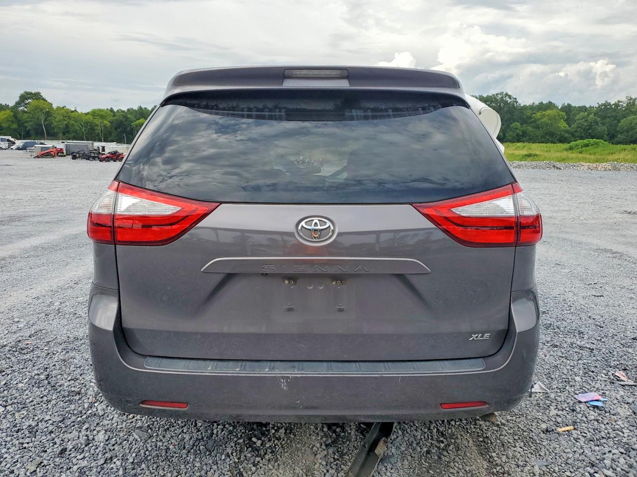 2015 Toyota Sienna Xle 8-passenger Gray vin: 5TDYK3DC0FS557502