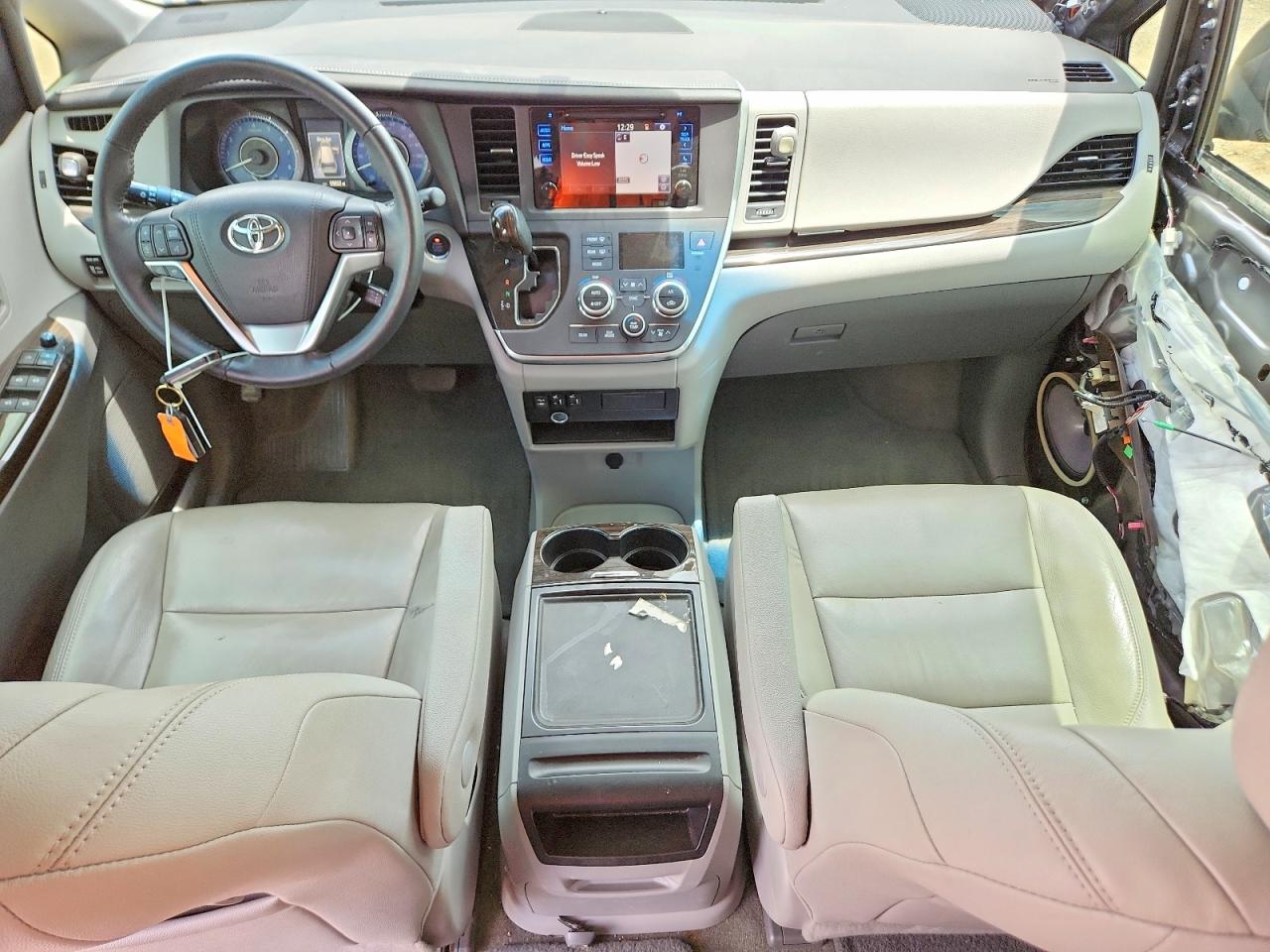 2015 Toyota Sienna Xle 8-passenger Gray vin: 5TDYK3DC0FS608321