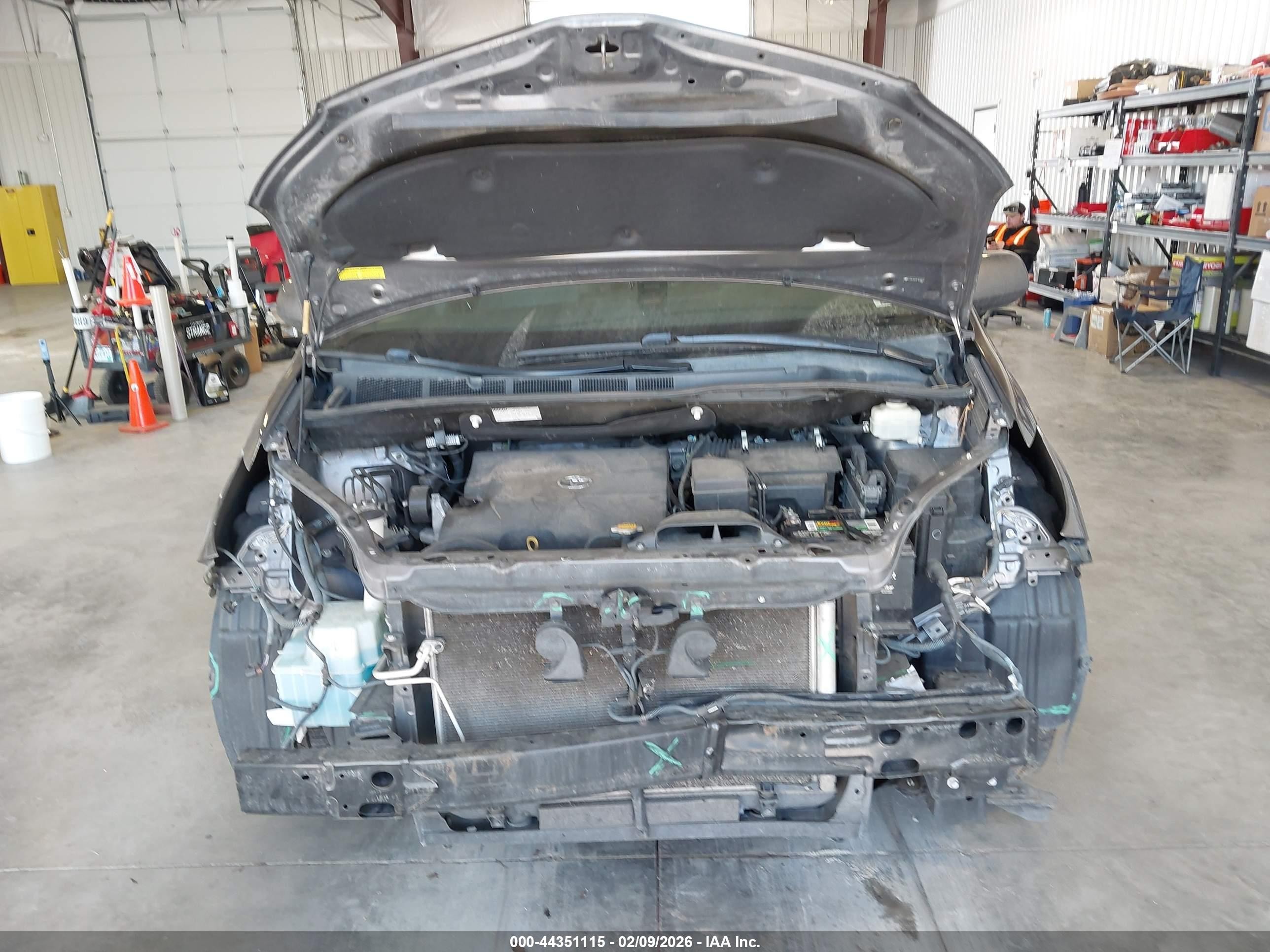 2015 Toyota Sienna Xle 8 Passenger Серый vin: 5TDYK3DC0FS620825