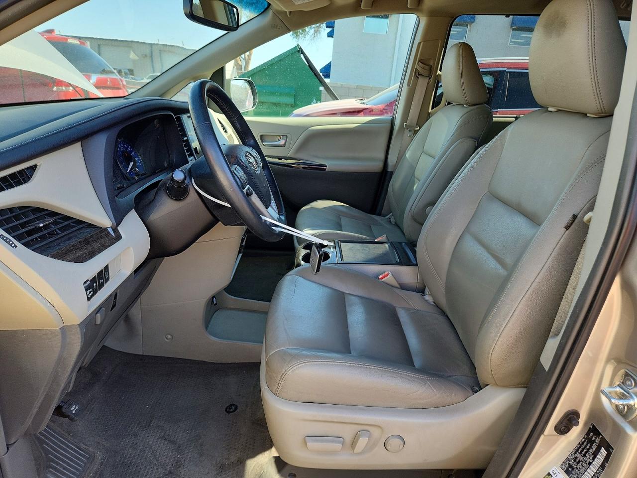 2015 Toyota Sienna Xle 8-passenger Gold vin: 5TDYK3DC0FS625703
