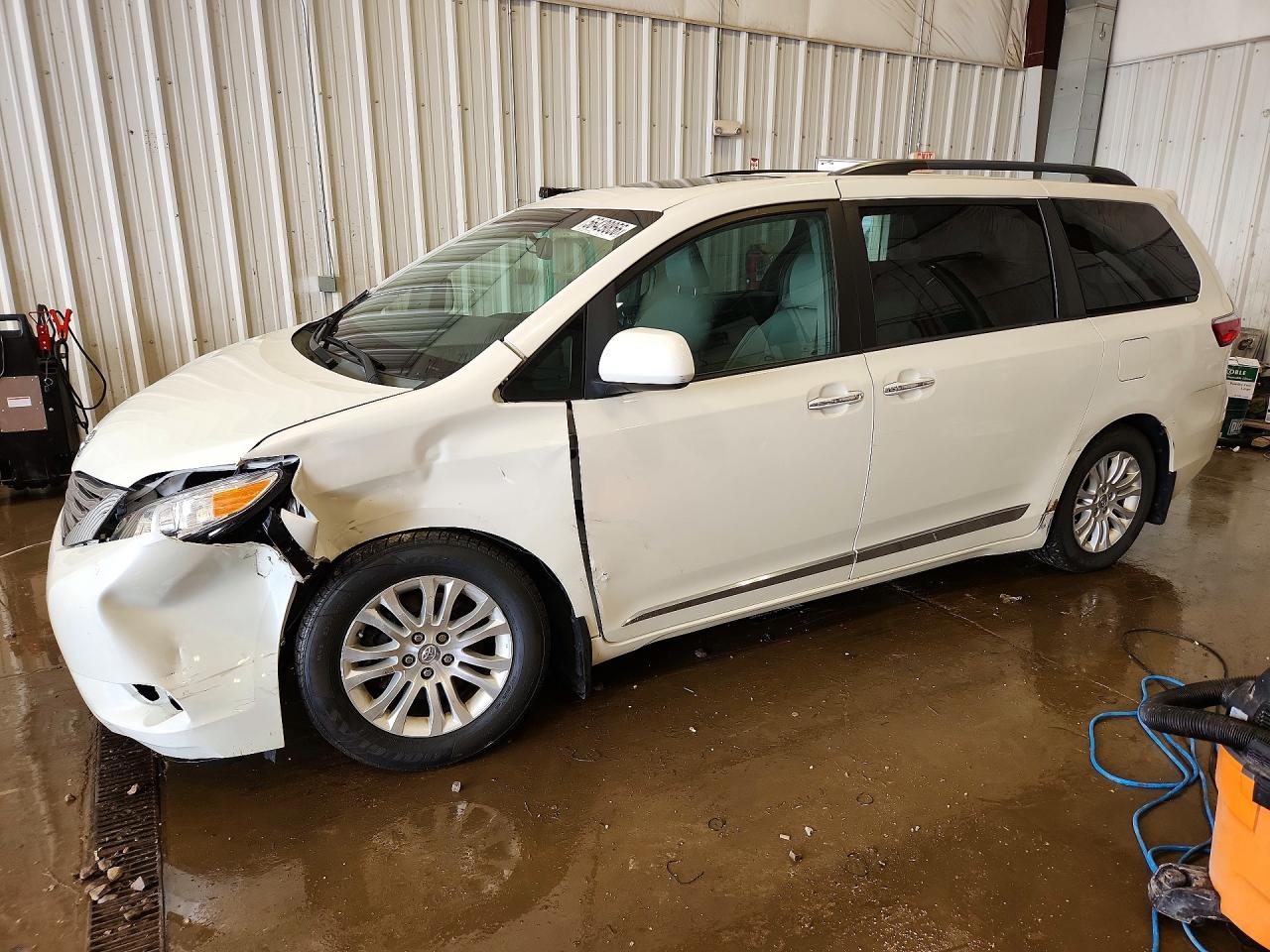 2015 Toyota Sienna Xle Premium 8-passenger Белый vin: 5TDYK3DC0FS627550