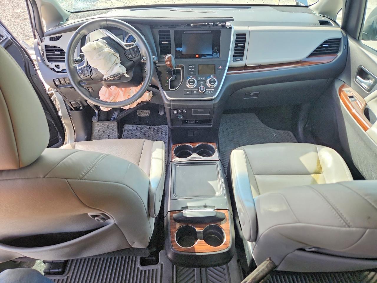 2015 Toyota Sienna Limited Premium 7-passenger Silver vin: 5TDYK3DC0FS633252