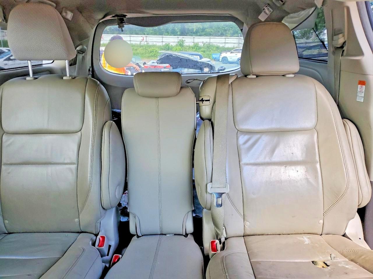 2015 Toyota Sienna Xle Premium 8-passenger Burgundy vin: 5TDYK3DC0FS638239