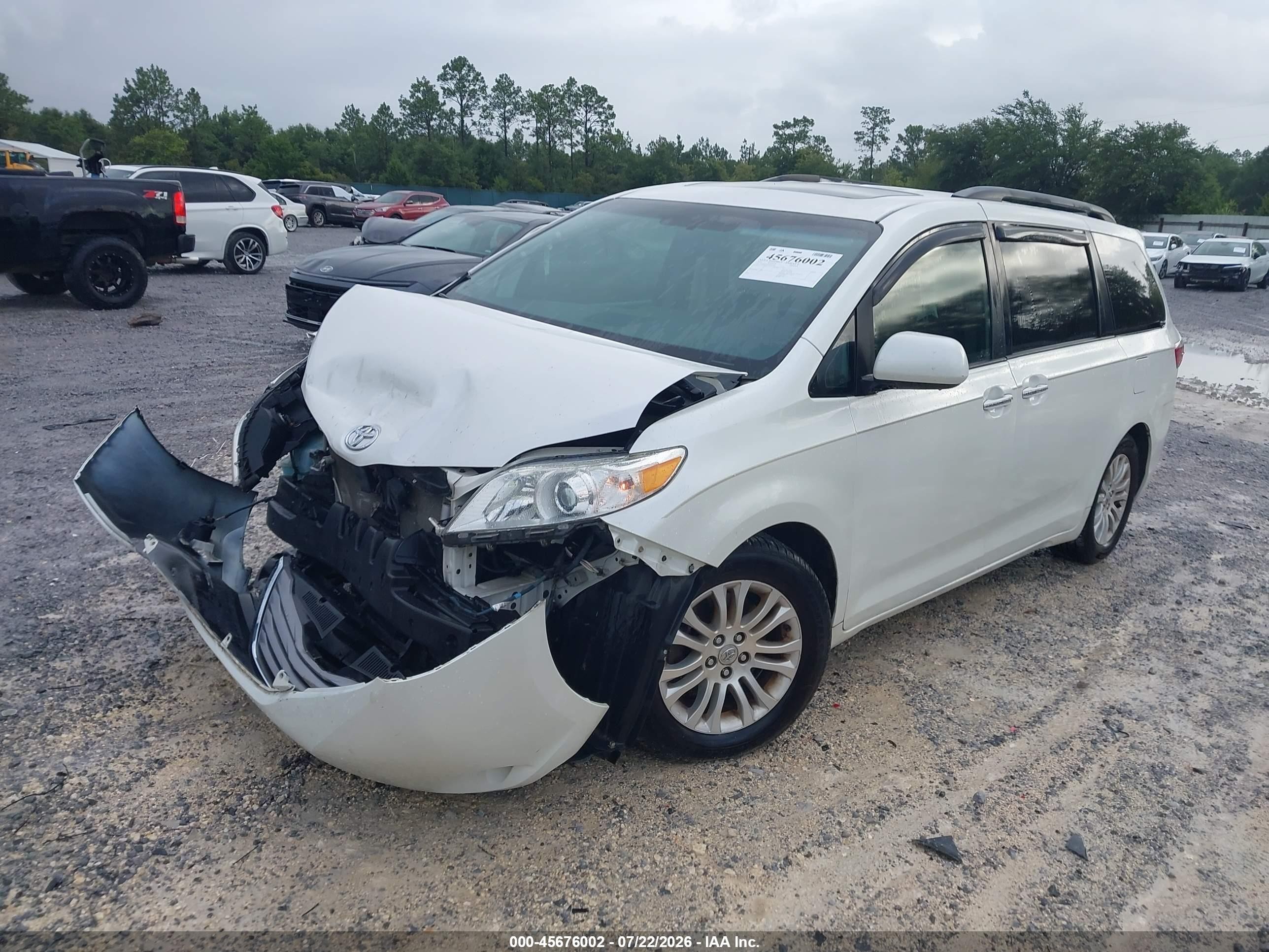 2015 Toyota Sienna Xle/limited White vin: 5TDYK3DC0FS648284